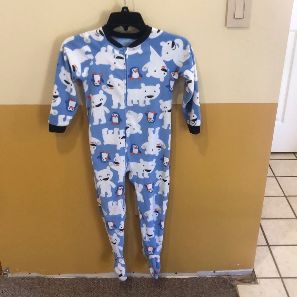 Footy snowman pajamas for a toddler 5T